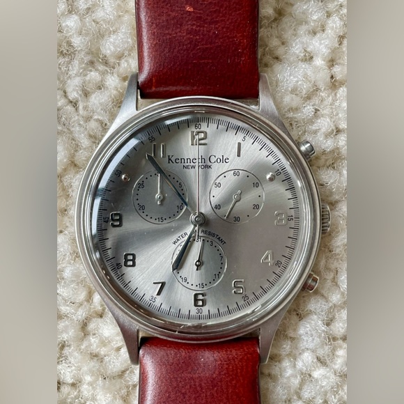 Kenneth Cole Reaction Fashion Watch - Picture 5 of 5